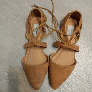 Chelsea and Zoe lace up loafers